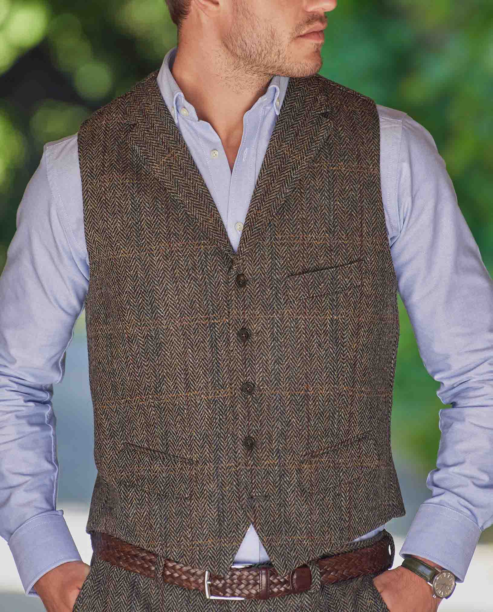 Harris Tweed Weste ''Wales'' in highland green herringbone - Wellington of Bilmore